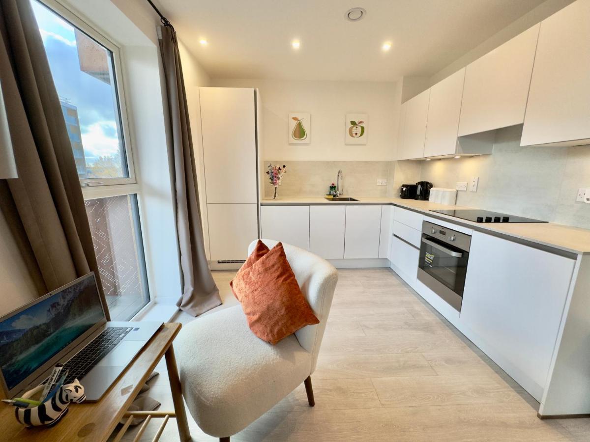 3Bedroom, 2Bathroom, Balcony,Luxury Flat Westfield Londres Extérieur photo