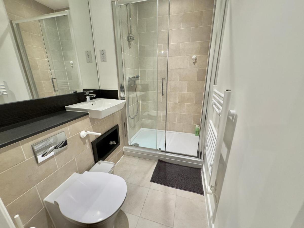 3Bedroom, 2Bathroom, Balcony,Luxury Flat Westfield Londres Extérieur photo