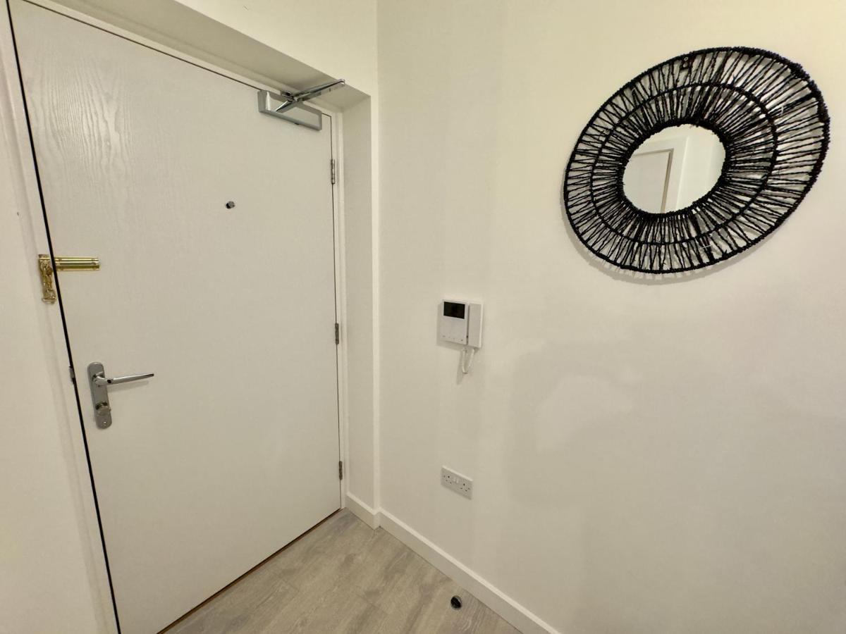 3Bedroom, 2Bathroom, Balcony,Luxury Flat Westfield Londres Extérieur photo
